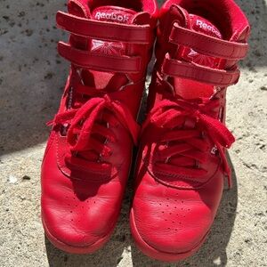 Reebok Freestyle Hi Vibrant Red Sneakers ❤️💋